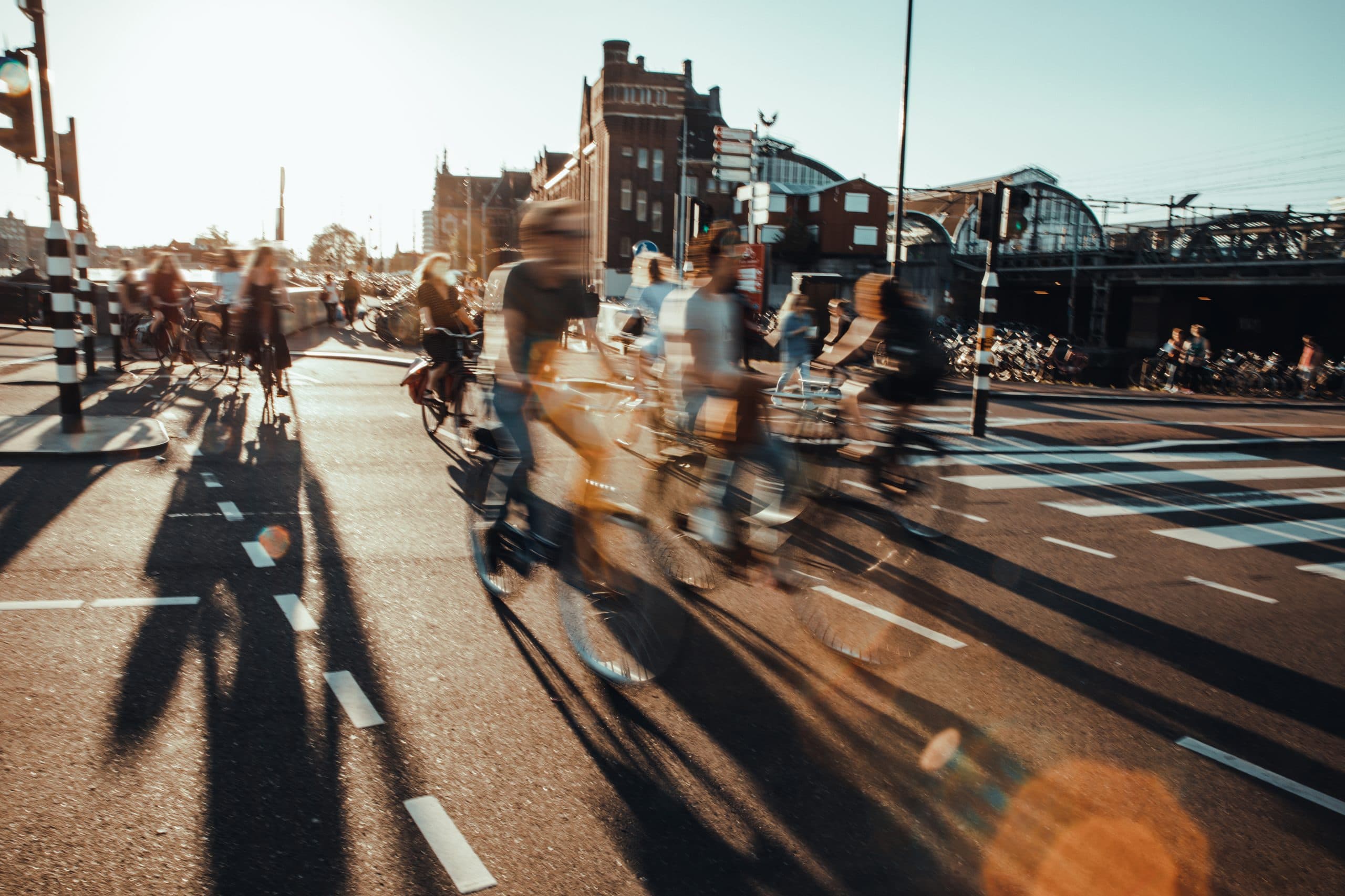 Voetgangersoversteekplaats in een stedelijke omgeving
